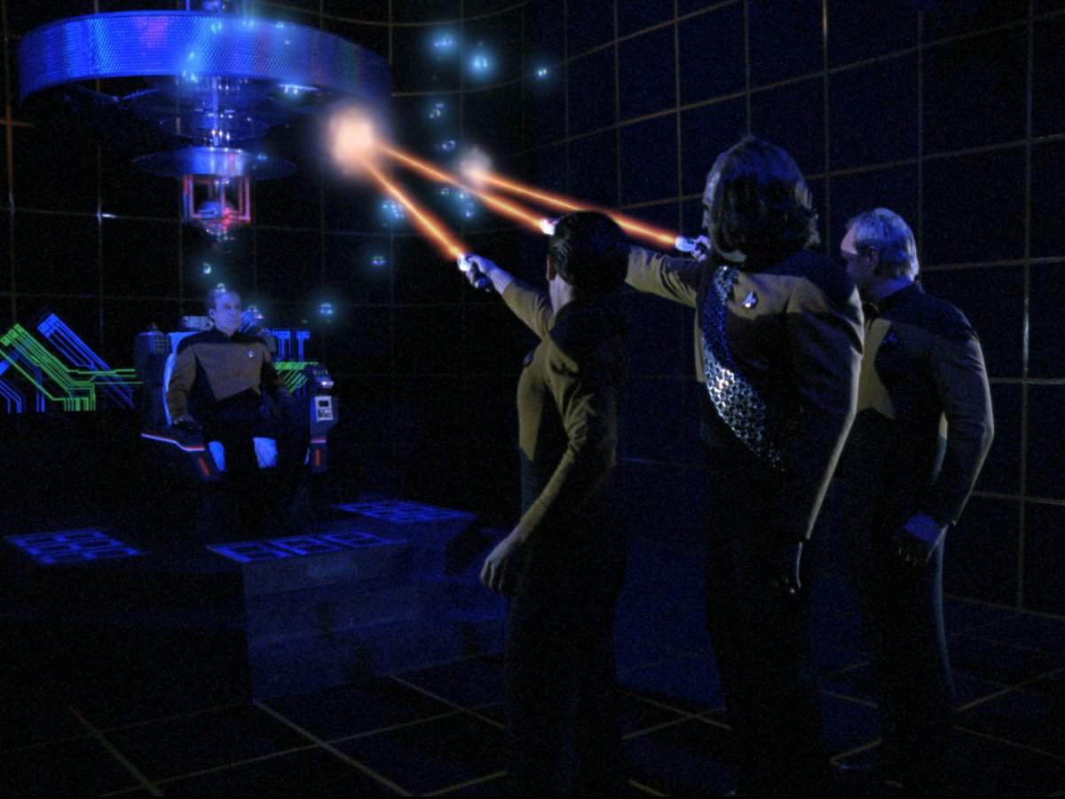 TNG Season 4 Lore, Canon & Fan Theories Still Spark Debate